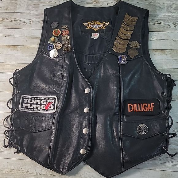 REAL Women's Biker Vest Cut with Patches & Pins from Wild Fire HOG Villa Park IL - Picture 2 of 16